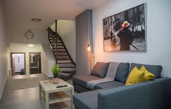 Billy’s – House