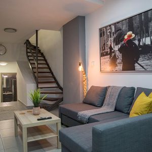 Billy’s – House